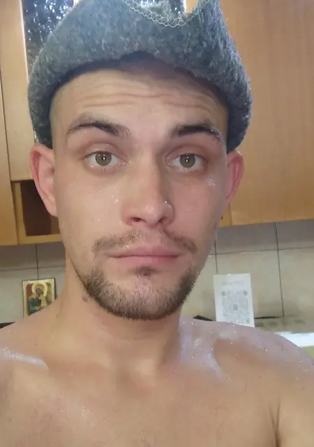 Я Роман, 27, из Макеевки, ищу знакомство для постоянных отношений