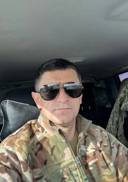 Марат из Бердянска, мне 38, познакомлюсь без обязательств