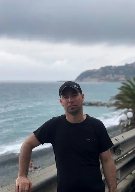 Я Игорь, 40, из Лубен, ищу знакомства без обязательств