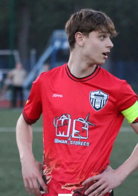 Андрій з Миколаєва, мені 19 років, познайомлюсь на одну ніч