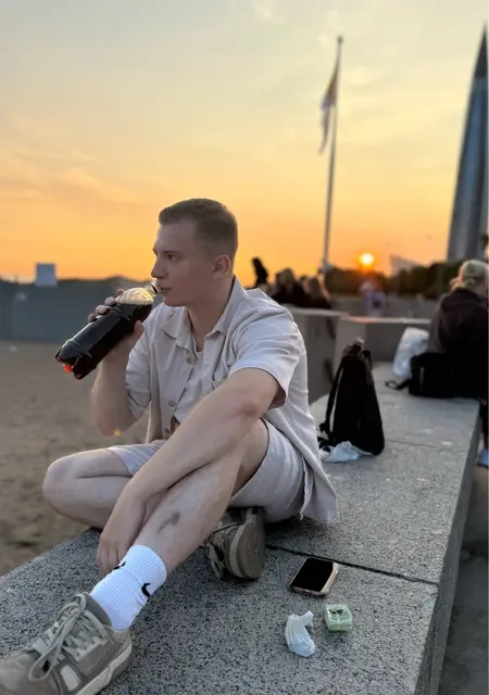 Евгений из Витебска, мне 23, познакомлюсь на одну ночь