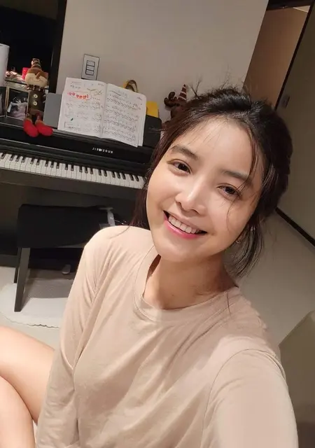 Я Sophia, 30, знакомлюсь для дружбы в Глазго