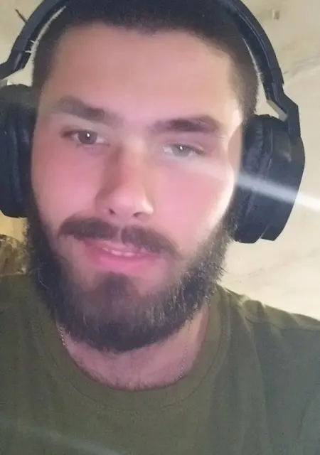 Анатолій з Вараша, шукаю на сайті знайомства на одну ніч