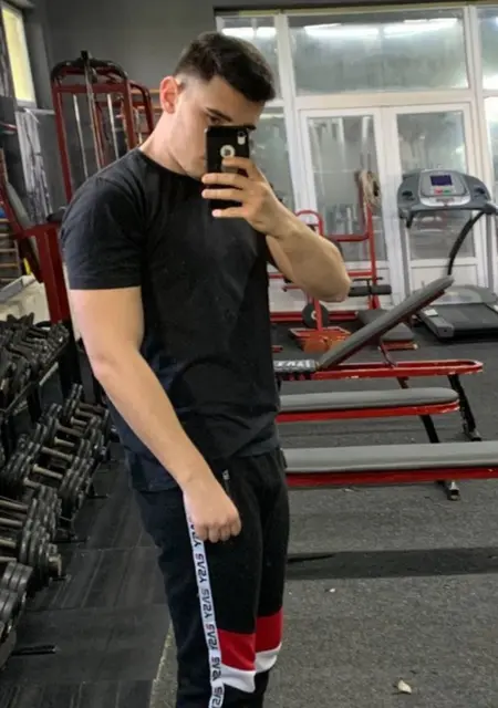 Олександр из Берегова, ищу на сайте знакомства без обязательств