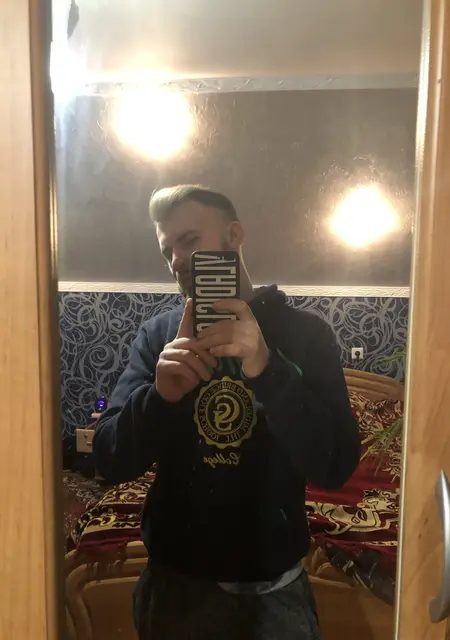 Я Влад, 26 років, знайомлюсь для дружби у Полтаве