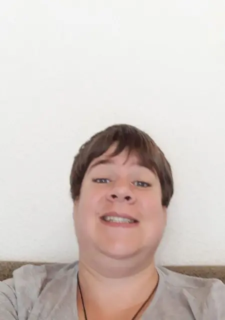 Jennifer из Берлина, мне 35, познакомлюсь