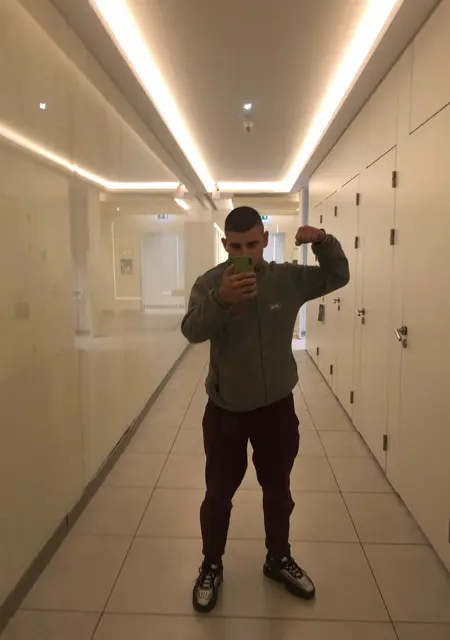 Artem из Варшавы, мне 18, познакомлюсь для вирта