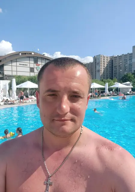 Иван из Шостки, мне 36, познакомлюсь без обязательств