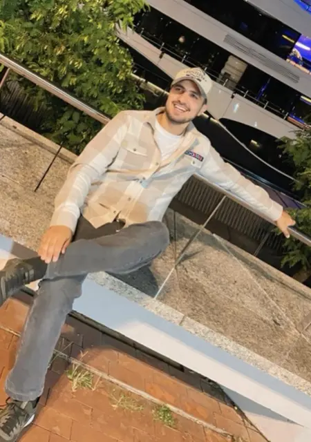 Erik de Castelló de la Plana, busco en el sitio chatear