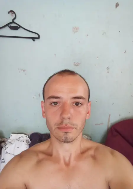 Robert з Новопскова, мені 28 років, познайомлюсь для приємного проведення часу