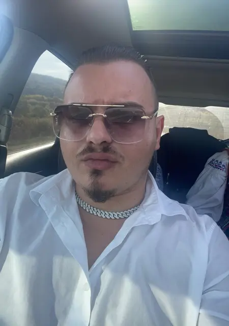 Ady из Бухареста, ищу на сайте знакомства на одну ночь