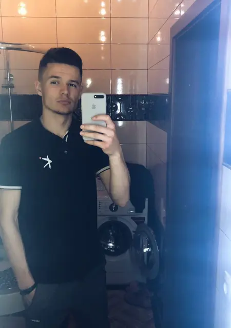 Maxim з Луцька, мені 24 років, познайомлюсь без зобов'язань