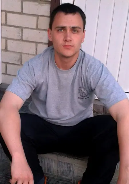 Александр з Сум, мені 35 років, познайомлюсь для вірт