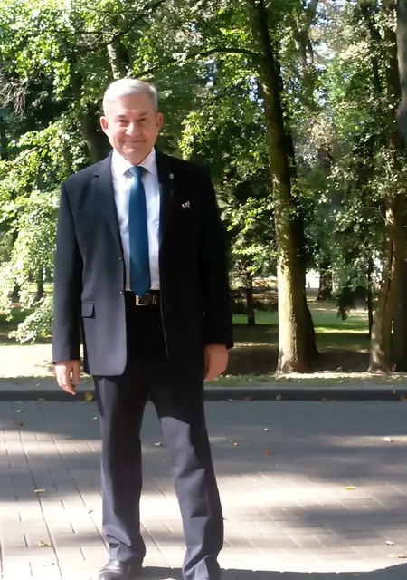 Я Виталий, 64, из Минска, ищу знакомство для дружбы