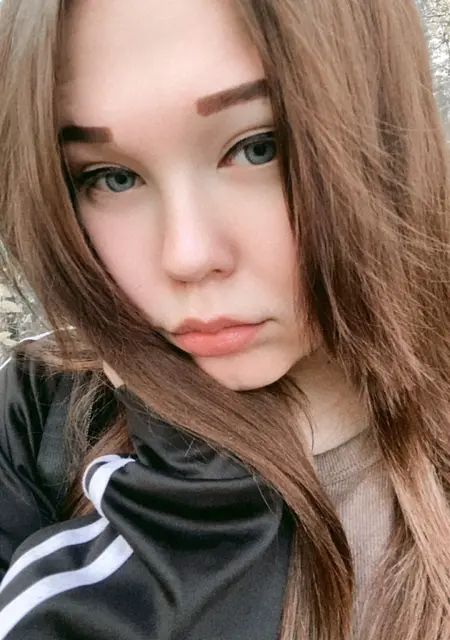 Я Виктория, 21 років, знайомлюсь для спілкування у Кривий Ріг