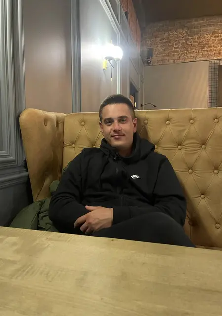 Я Вадик, 29 років, знайомлюсь для спілкування у Хмельницькому