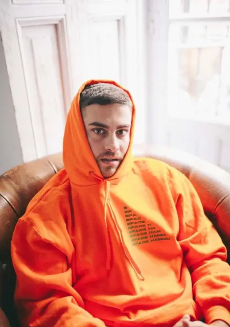 Samu de Málaga, busco en el sitio pasatiempo agradable