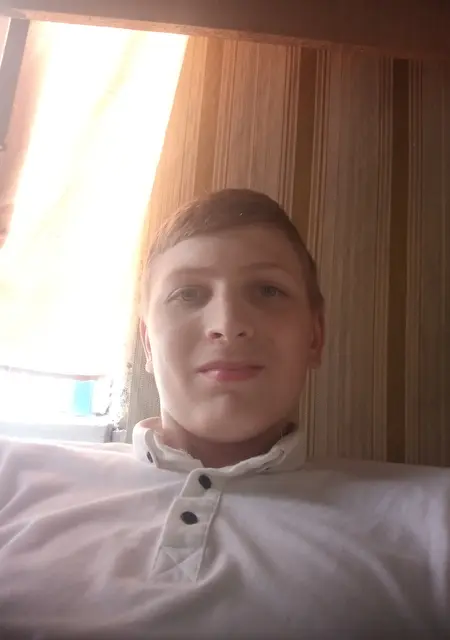 Саша з Харкова, шукаю на сайті знайомства на одну ніч