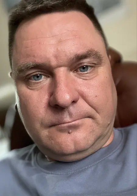 Я Захар, 45 років, знайомлюсь для дружби у Kadiivka