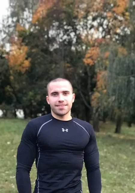 Я Макс, 26, из Луцка, ищу знакомство для приятного времяпровождения