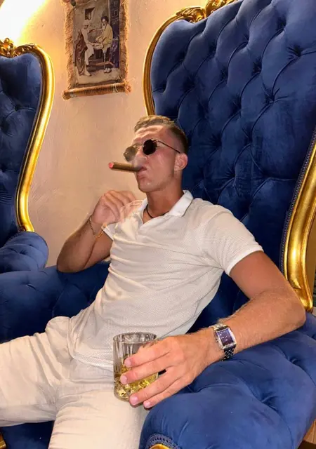 Игорь з Кременчука, мені 23 років, познайомлюсь для спілкування