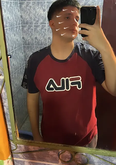 Я Guido, 20, из Буэнос-айреса, ищу знакомство для приятного времяпровождения