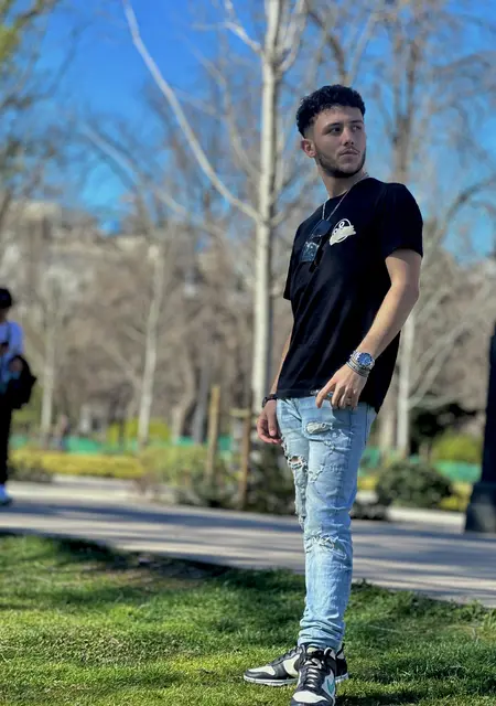 Soy Mmm, 21 años, conociéndome para chatear en Valencia