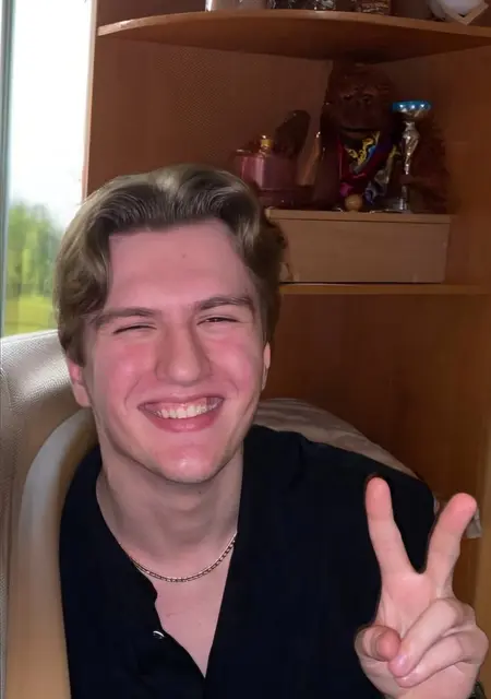 Александр з Слов'янська, шукаю на сайті знайомства на одну ніч