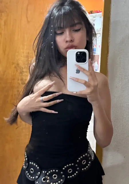 Я Irlolitadoll, 18, знакомлюсь без обязательств в Донкастер