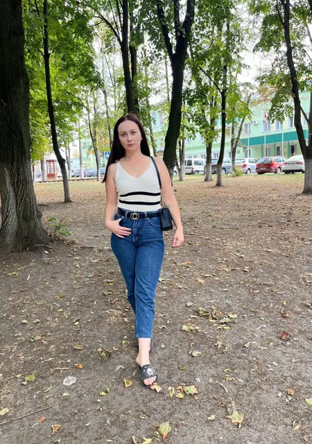 Я Lilia, 28 років, знайомлюсь для спілкування у Вінниця