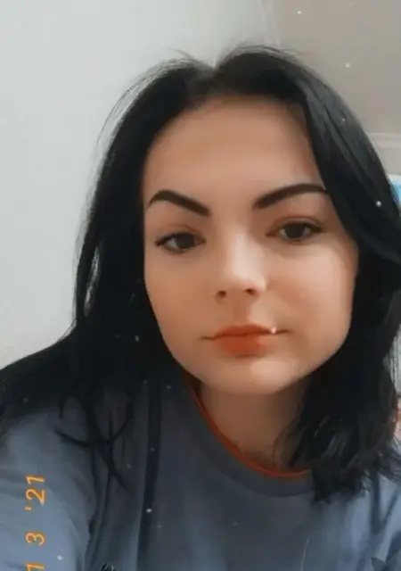 Даша из Минска, ищу на сайте приятное времяпровождение