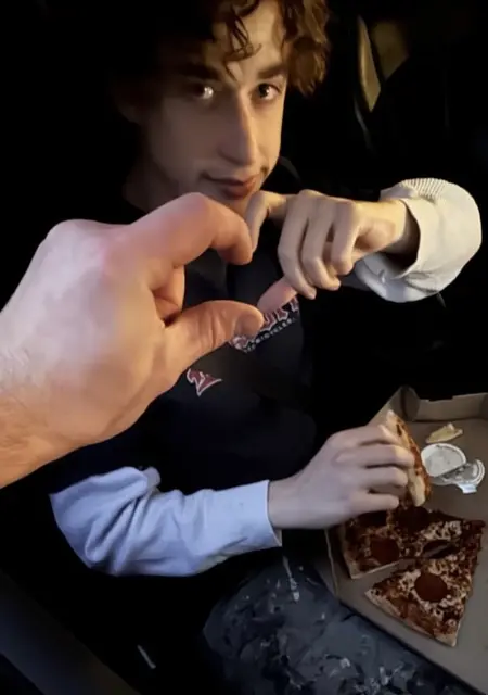 Thxsomch з Пятихаток, мені 23 років, познайомлюсь для спілкування