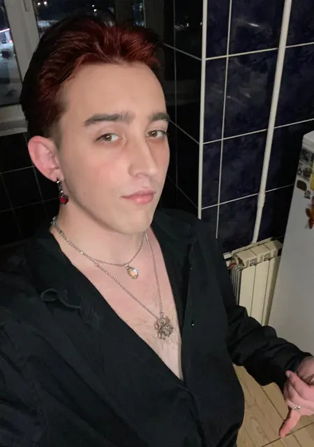 Димка из Налдвейка, мне 24, познакомлюсь без обязательств