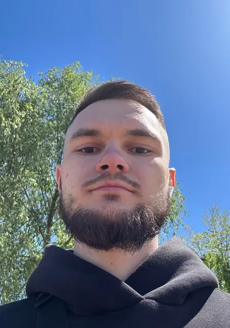 Давид из Мелитополя, ищу на сайте знакомства без обязательств