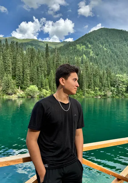 Мерлан из Уральска, ищу на сайте знакомства на одну ночь