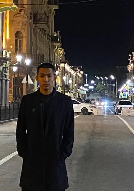 Я Adil, 20, знакомлюсь на одну ночь в Лондоне