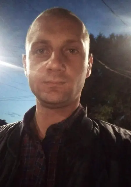 Я Денис, 31, из Хмельницкого, ищу знакомства без обязательств