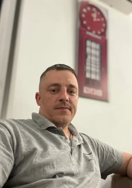 Я Максим, 37, из Трускавца, ищу знакомства на одну ночь