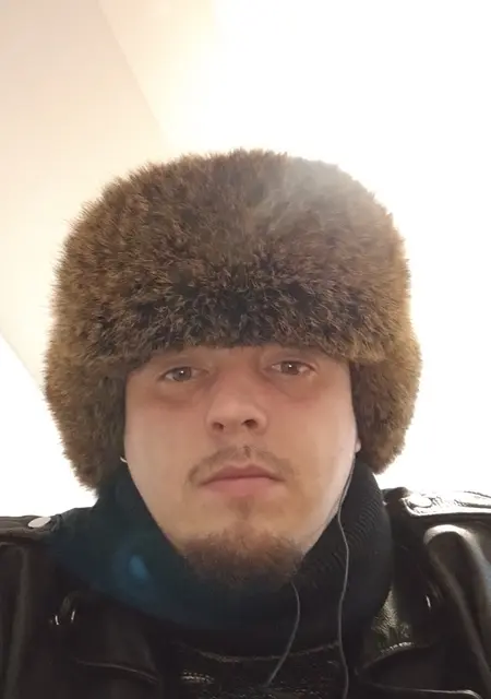 Джон из Киева, мне 29, познакомлюсь на одну ночь