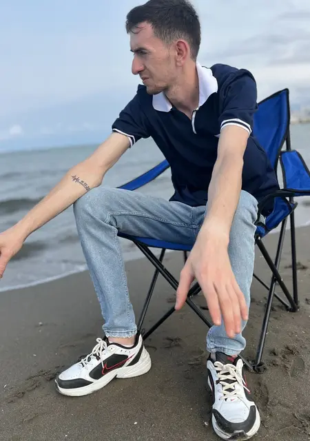 Я Umutcan, 22, из Анкары, ищу знакомство для вирта