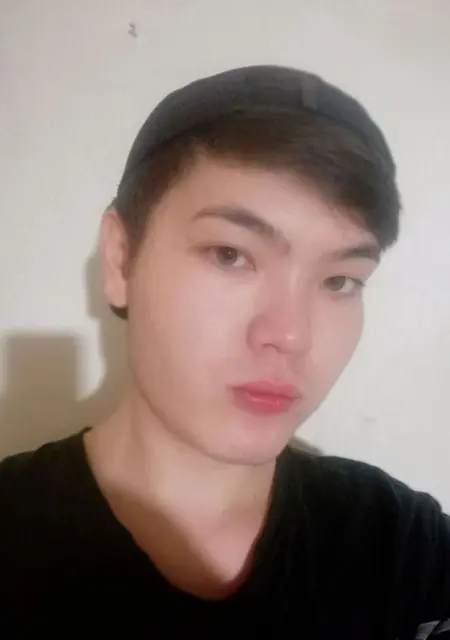 Arseni из Стамбула, мне 23, познакомлюсь