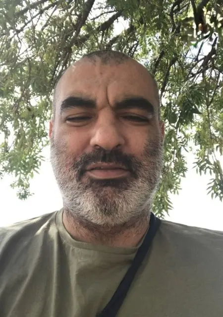 Stephane из Парижа, мне 44, познакомлюсь