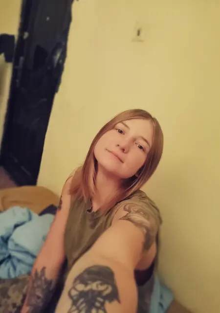 Elena из Ровно, ищу на сайте общение