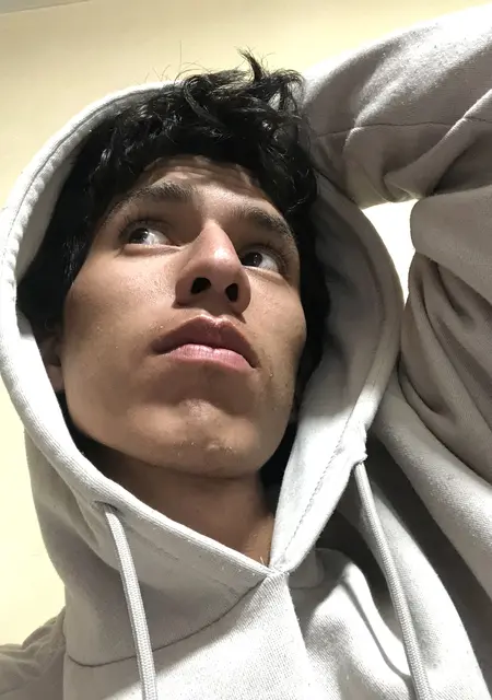 Sebastian из Арекипы, ищу на сайте общение