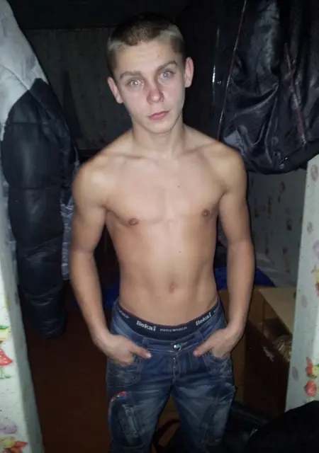 Виктор из Жлобина, мне 27, познакомлюсь для постоянных отношений