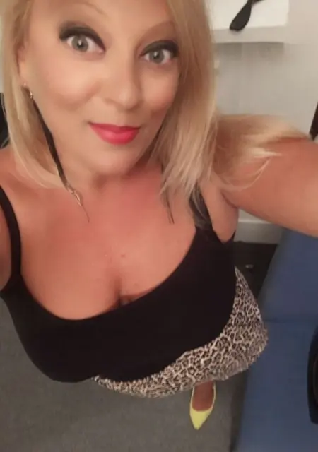 Я Gabriela, 35, из Лондона, ищу знакомство