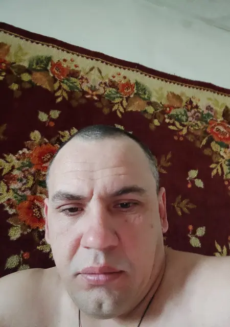 Валерий из Донецка, мне 40, познакомлюсь на одну ночь