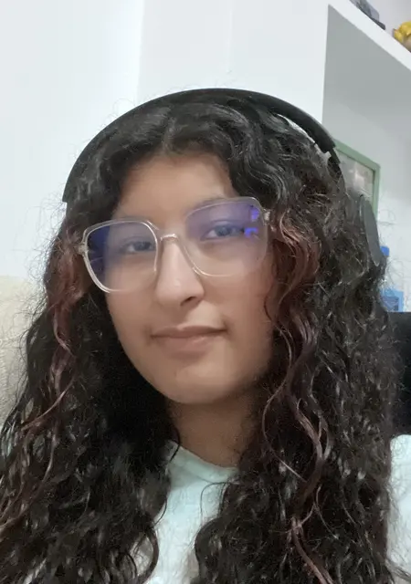 Elisabeth de Palma de Mallorca, tengo 18 años, lista para conocer para conversación virtual
