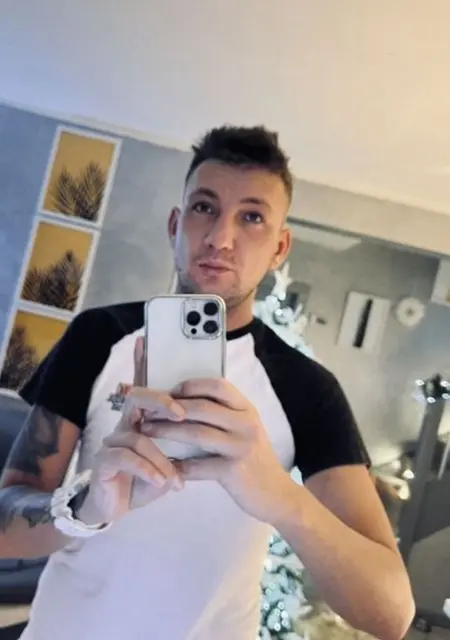 Lukasz из Лондона