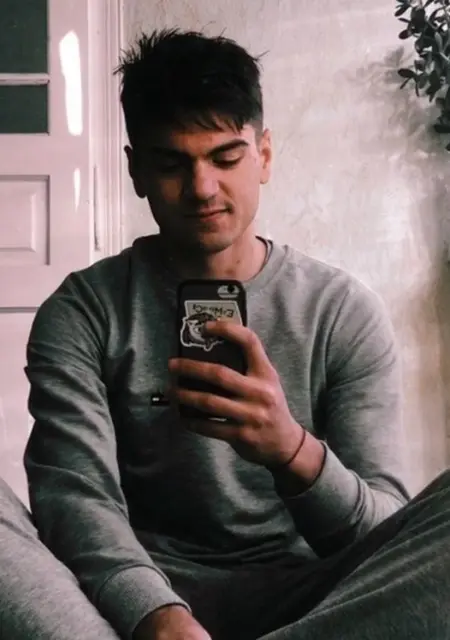 Dima з Чернівців, шукаю на сайті знайомства без зобов'язань